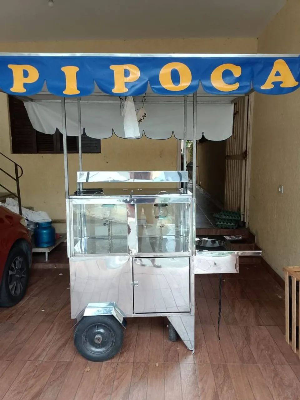 CARRINHO DE PIPOCA BEM CONSERVADO À VENDA!!