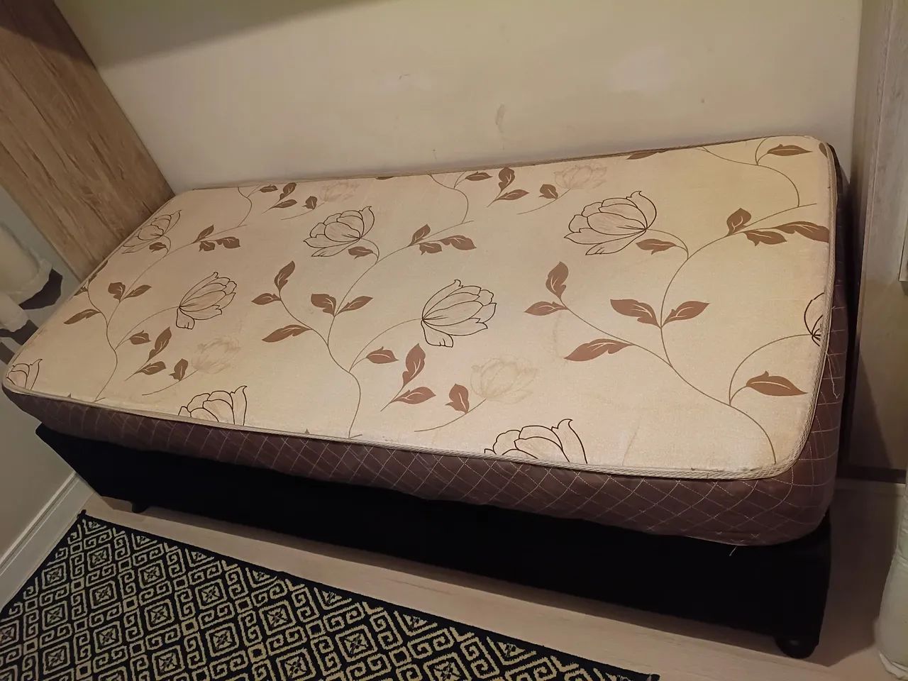 Vende se dois colchões de solteiro 