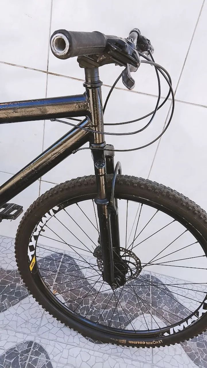 Bicicleta aro 29 com freio a disco pneus novos  - Foto 2