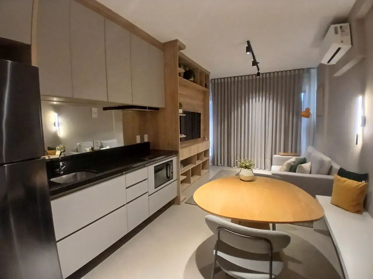 Apartamento Mobiliado para locação com 1 quartos em Cambuí com 42m²