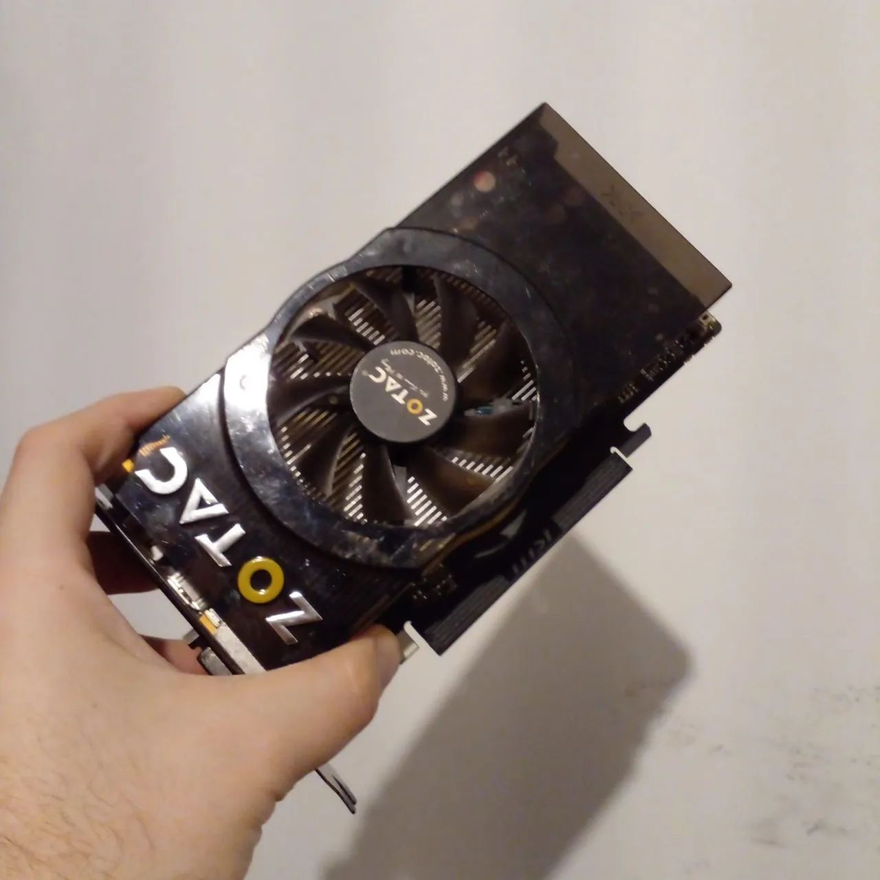 ZOTAC - GTS450 1GB