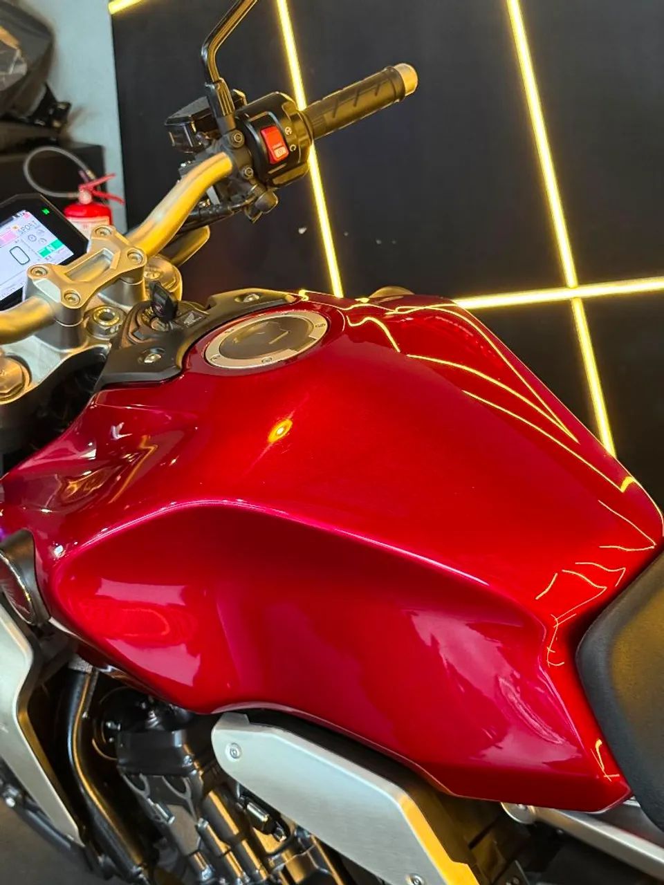 CB 1000 R 2023 - Foto 4