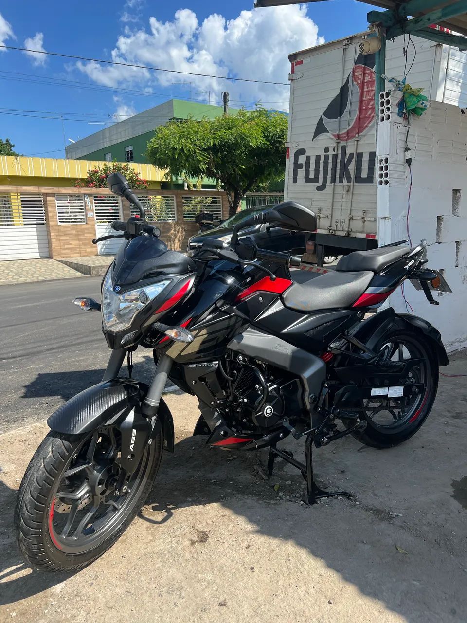  Bajaj Dominar 160