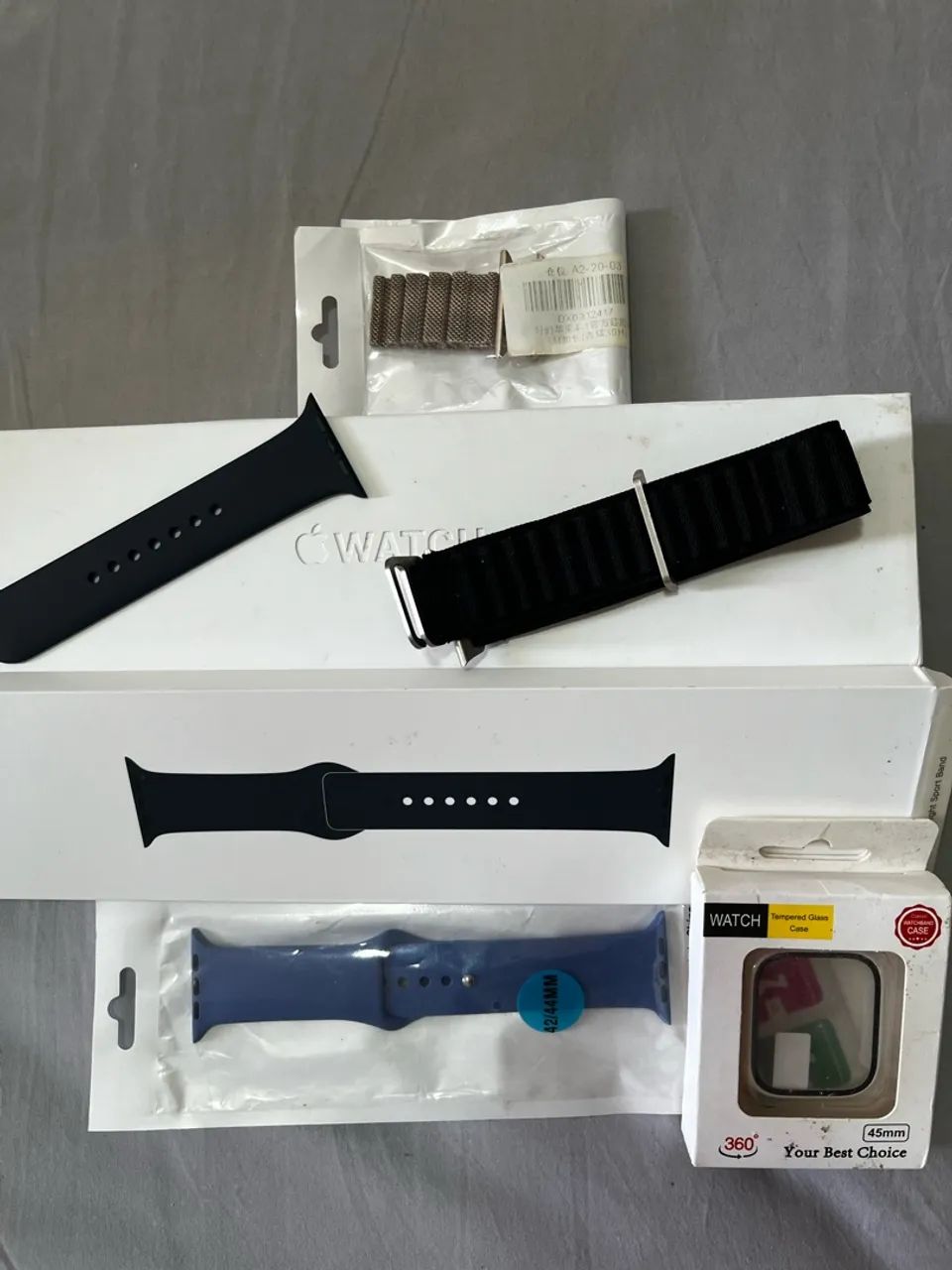 Apple Watch: 45mm; Caixa e acessórios;