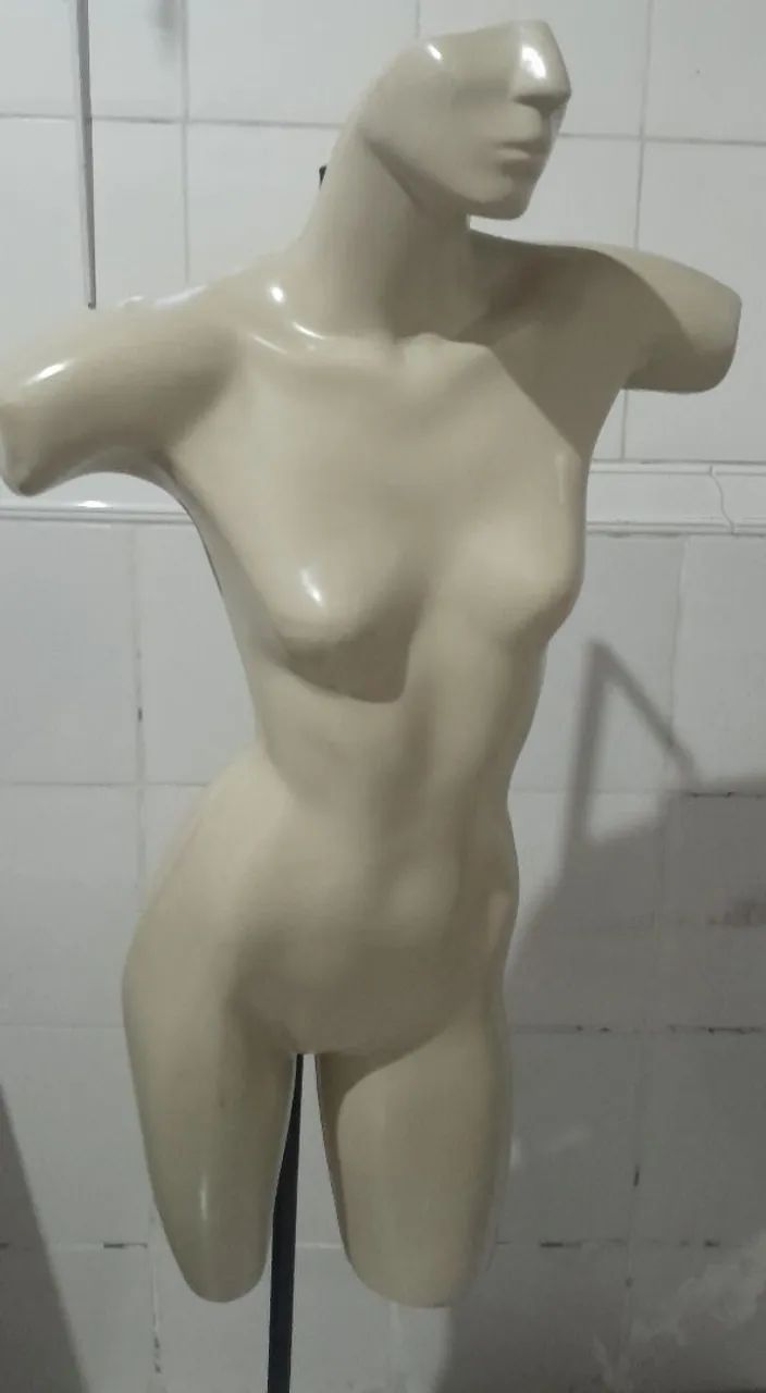 Manequim feminino