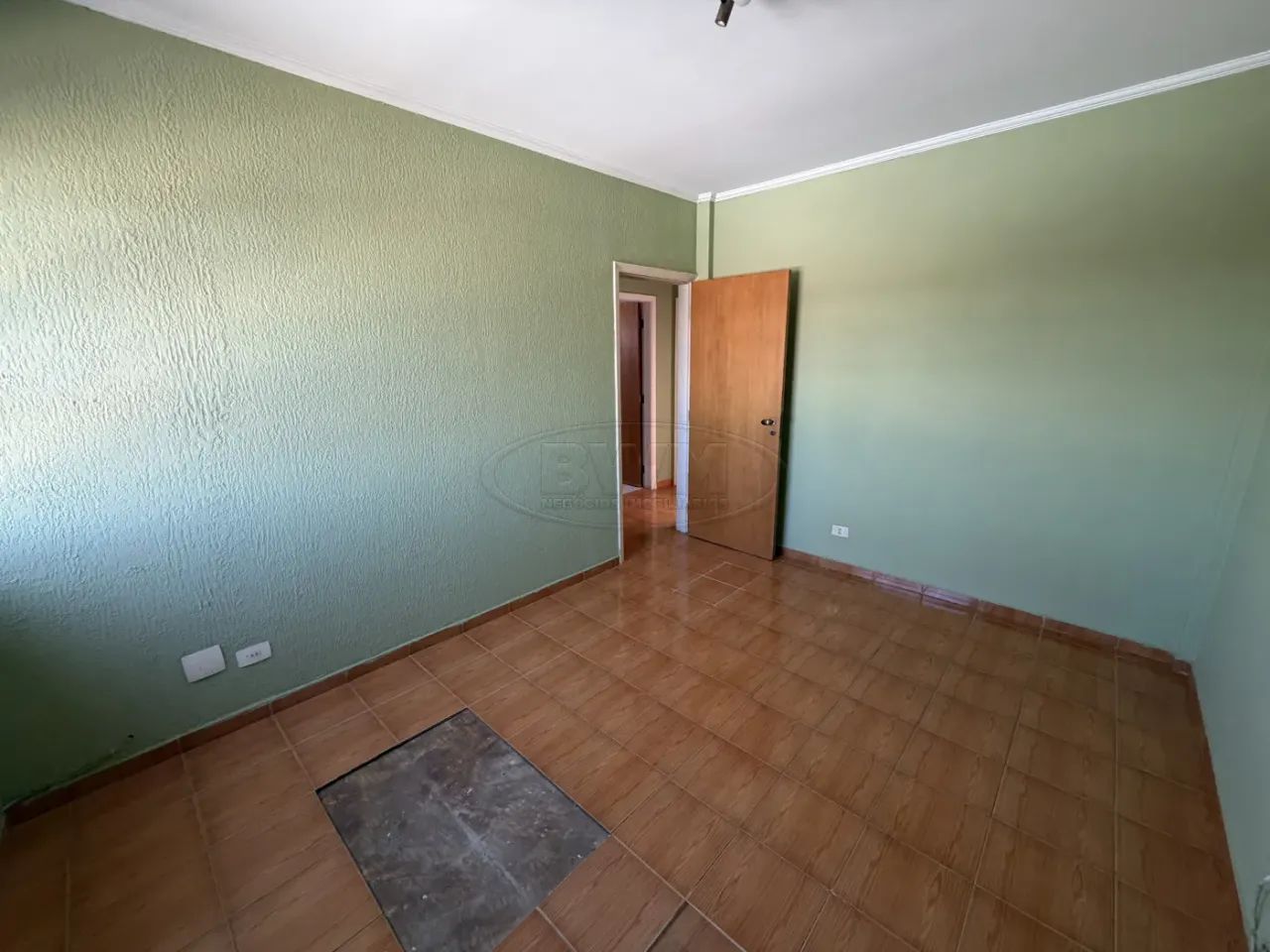 Edifício Pinheiro | Apartamento no Último Andar | 2 Dormitórios | Ótima Localização - Foto 2