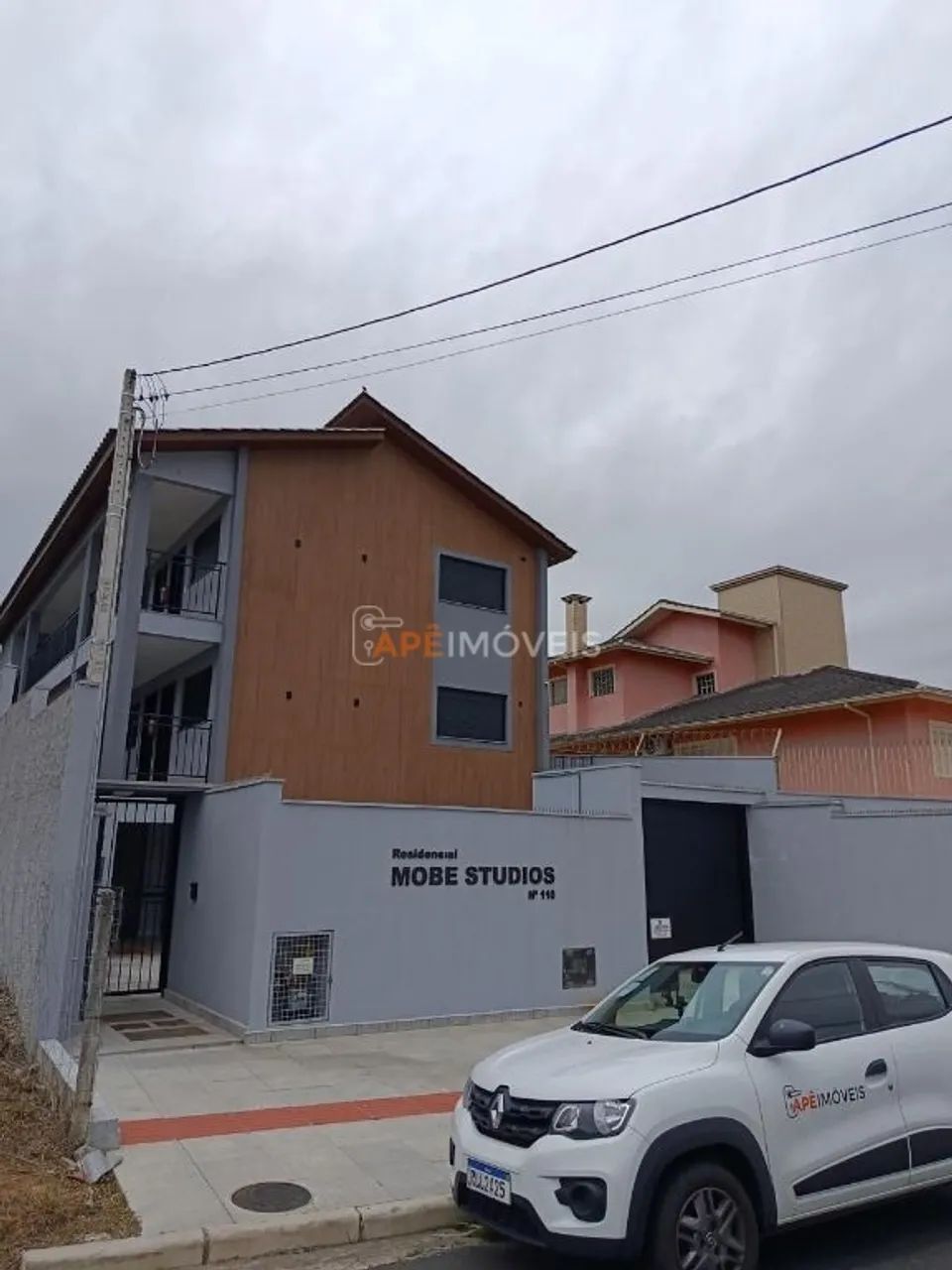 Apartamento Studio para Locação no centro de Criciúma.