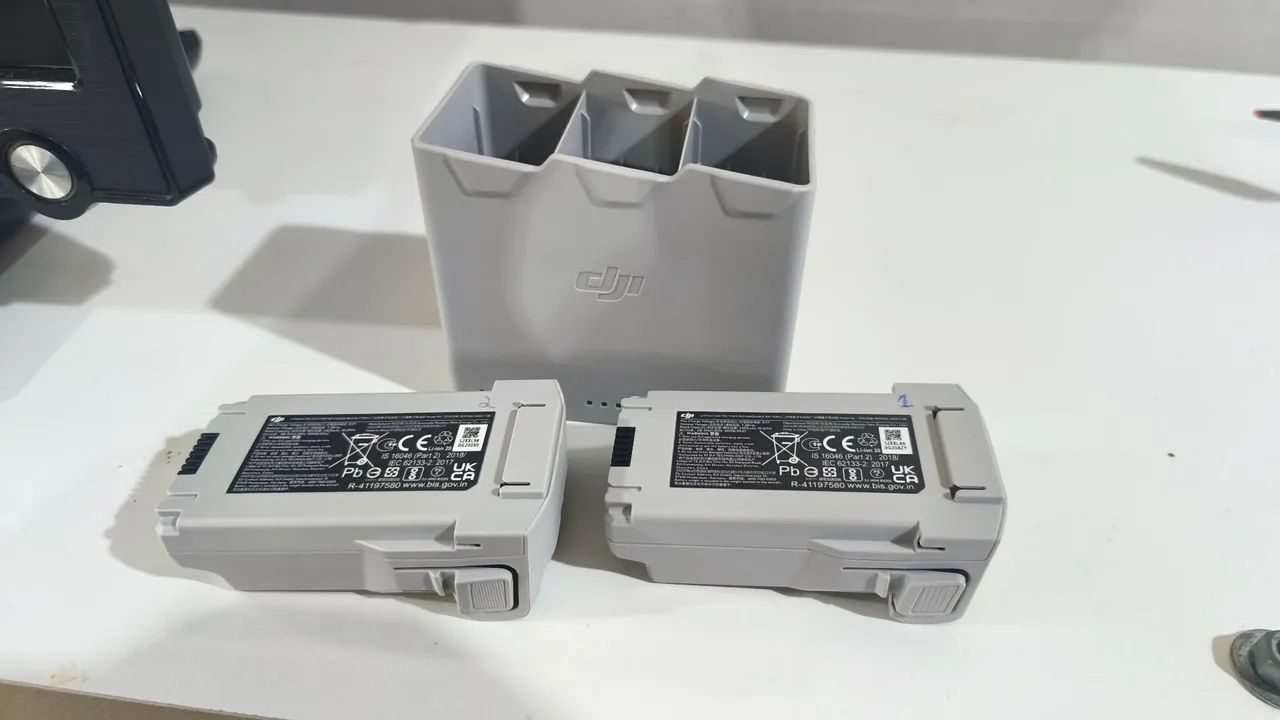 Kit Kit Fly more Dji mini 3, 2 baterias + Hub , novo