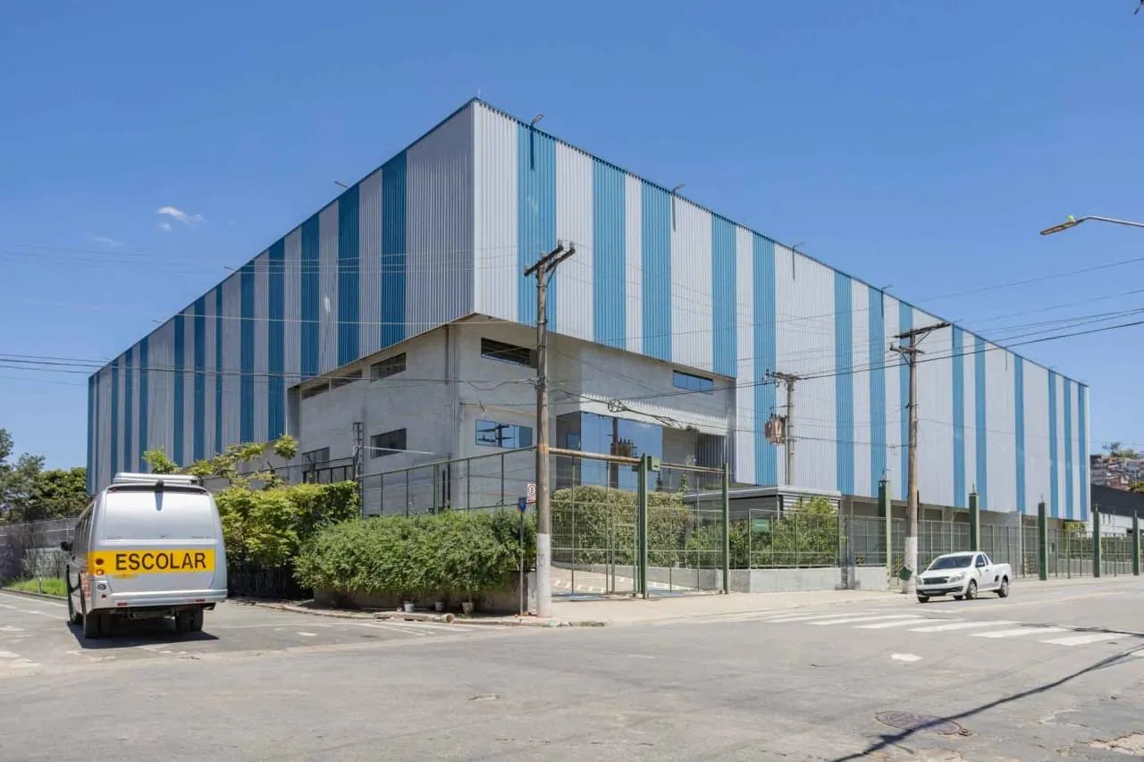 Galpão na Avenida Onófrio Milano, 352  7000 m²