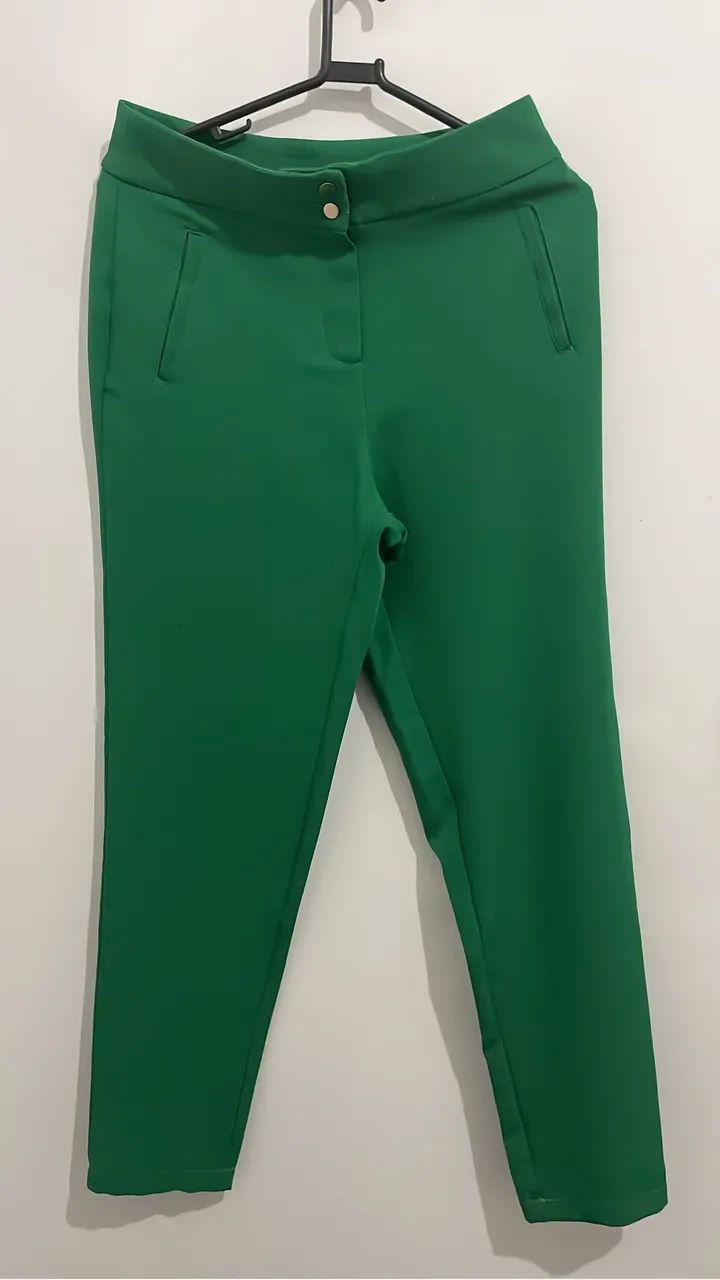 Calça verde folha 38