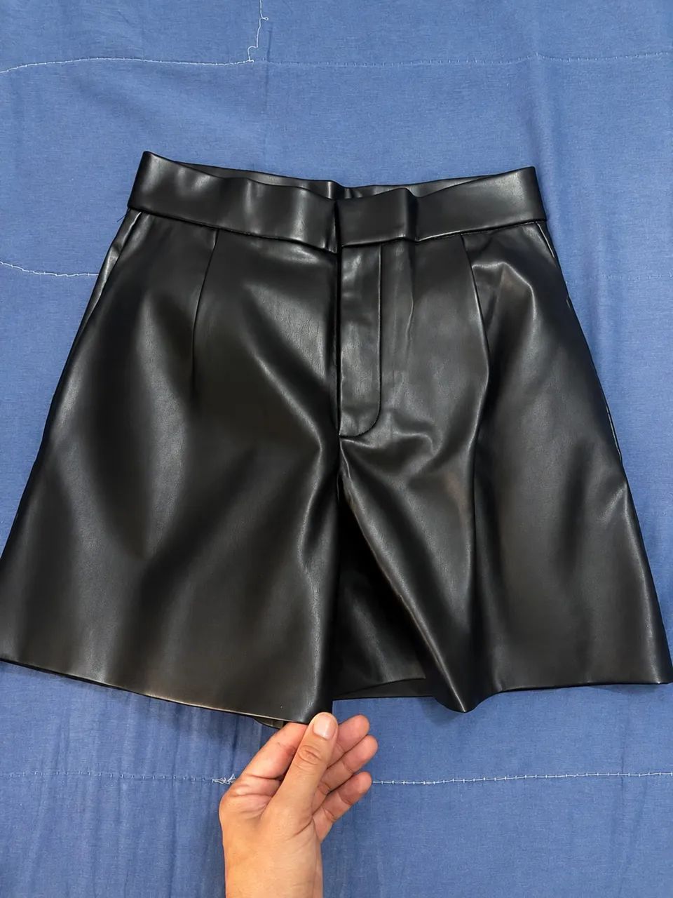 Short de PU, Zara 