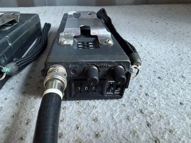 Rádio transmissor antigo CTE 1600 (par) - Foto 5
