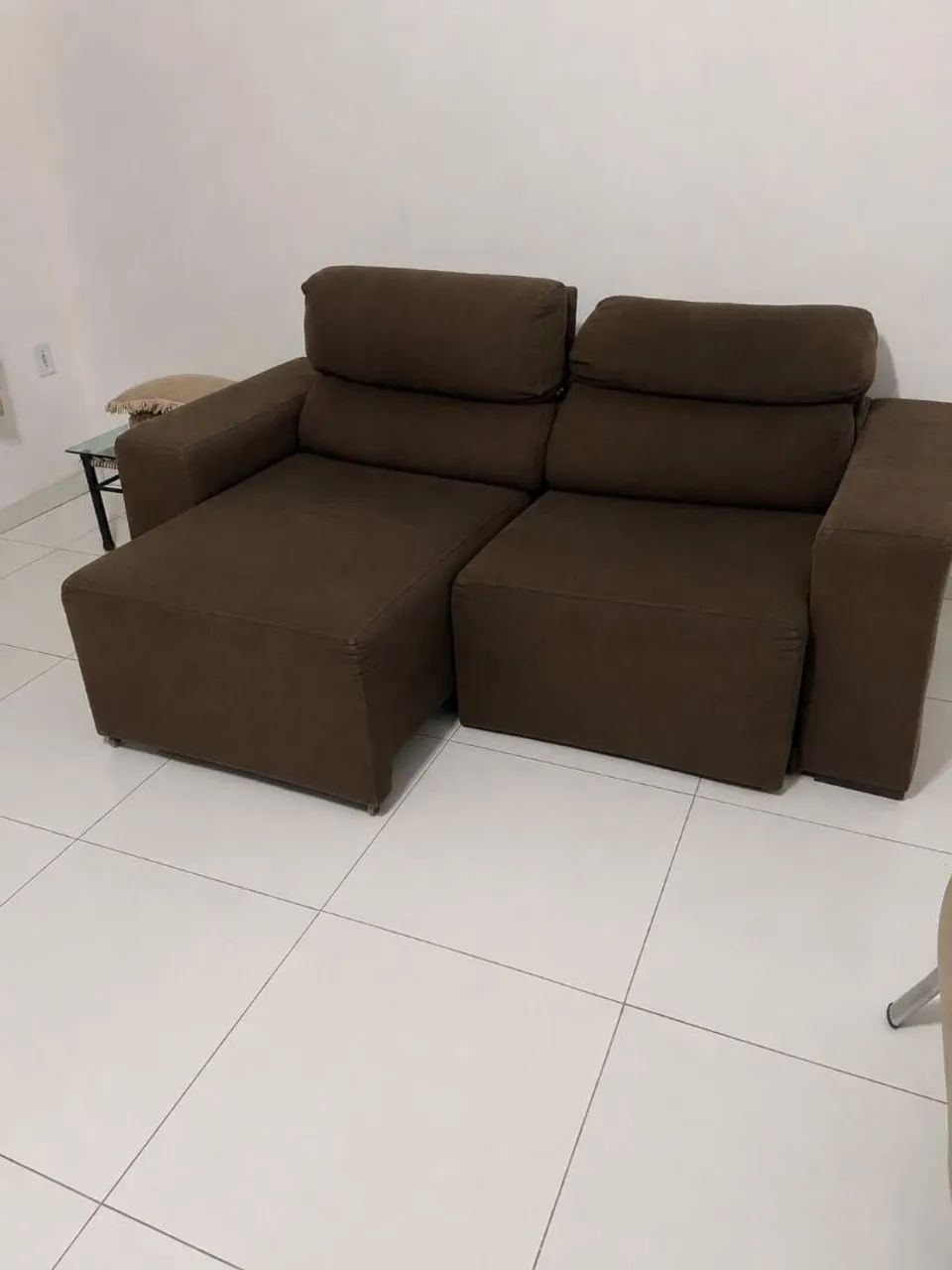 Sofá retrátil pra vender logo