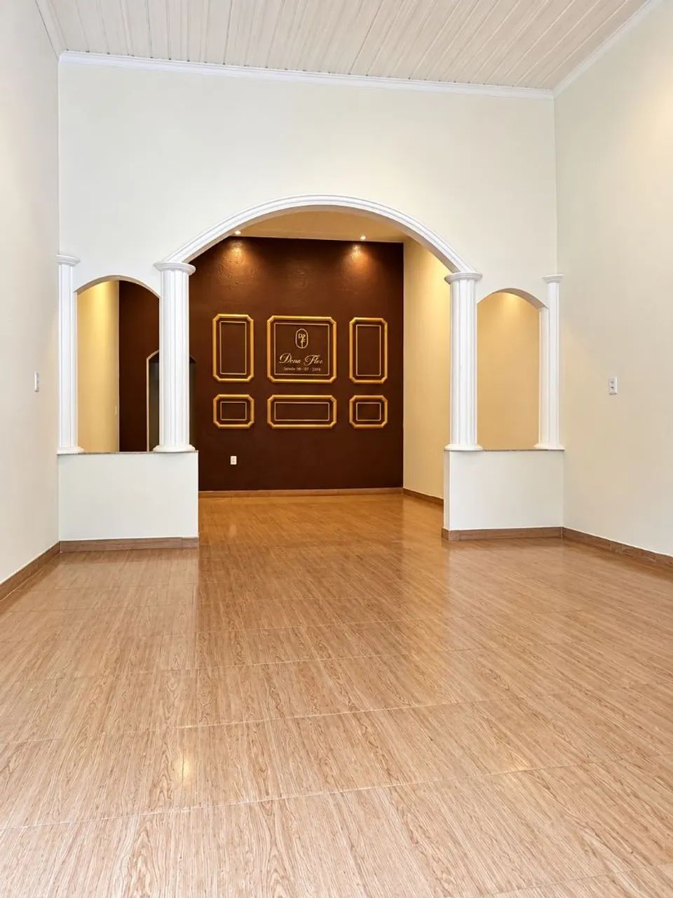 Aluga-se Ponto Comercial Valor R$ 3.500,00 - Foto 2
