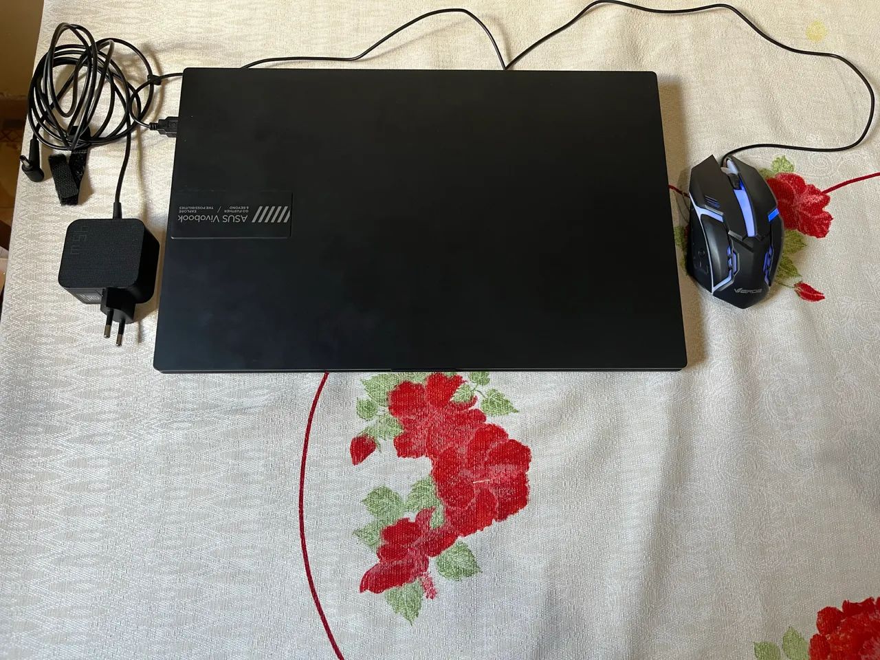 Notebook ASUS Vivobook Go 15 Ryzen 3 7320U SSD 128GB Windows 11 - 4 meses de uso - Foto 3