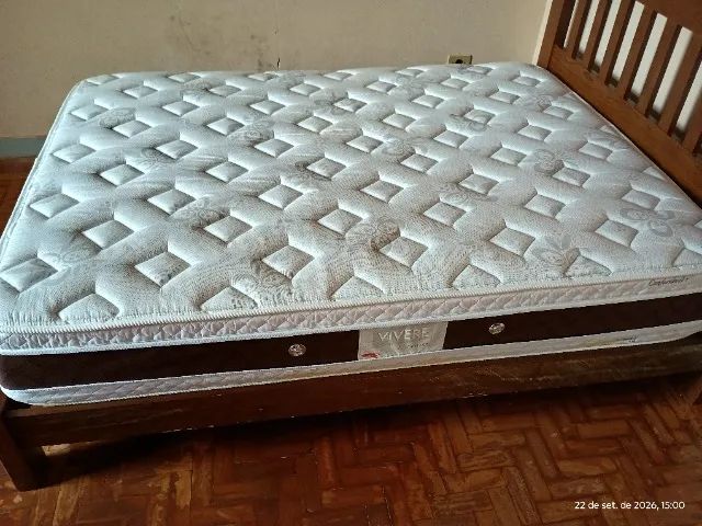 Cama de casal madeira ,colchão de molas  - Foto 2