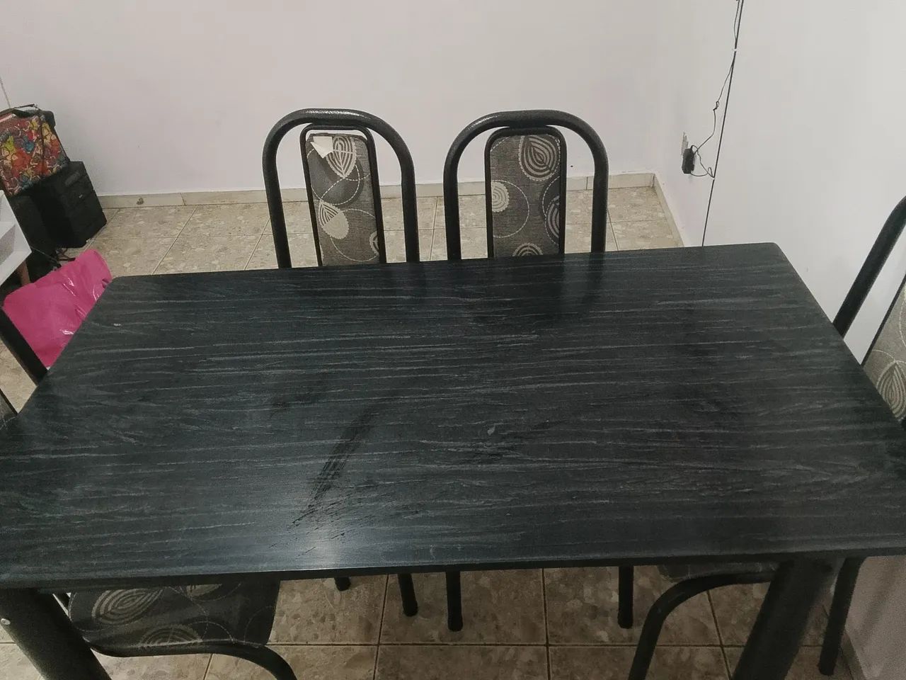 Vende-se mesa de jantar 