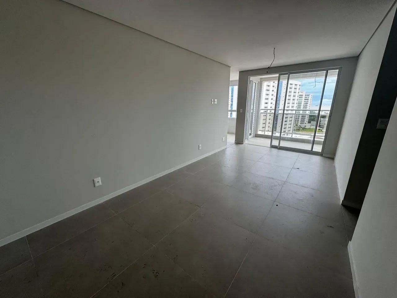 Apartamento na Ponta Dareia com 3 quartos