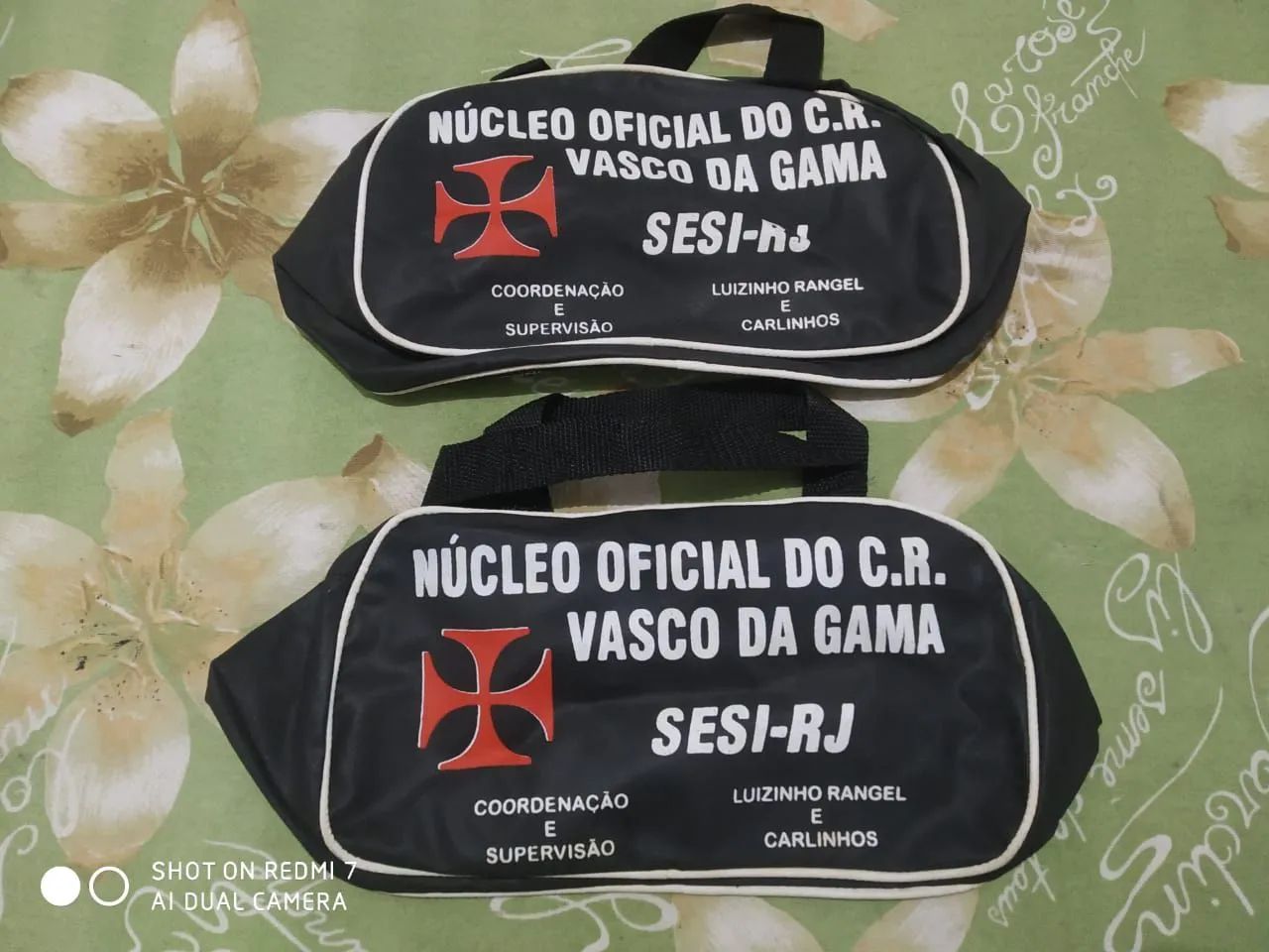 Vendo duas bolsas esportivas do Vasco