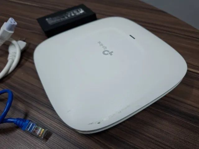 Access Point Tp-link Eap110 300mbps Poe Passivo (Usado) - Foto 2