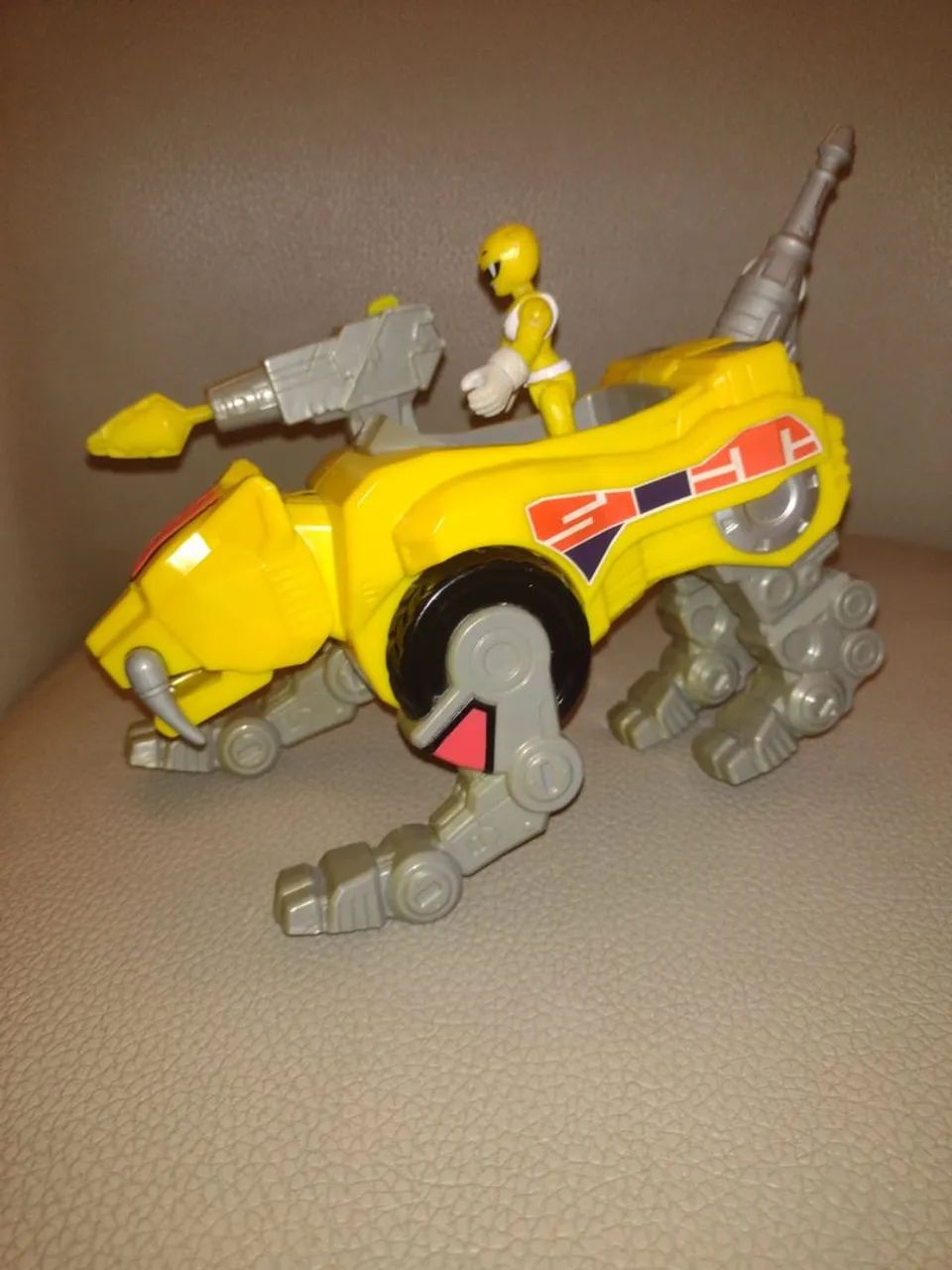 Zord Tigre Dente de Sabre Imaginext dos Power Rangers - Brinquedos