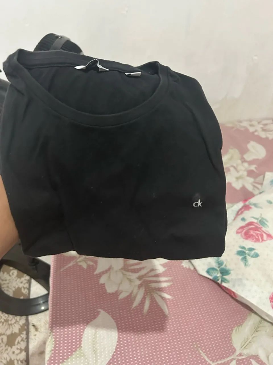 Camisa Calvin Klein preta 