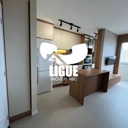 Apartamento semimobiliado na Vila Curuça