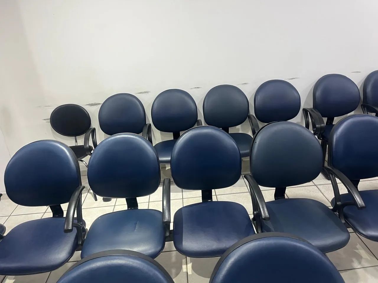 Longarinas de 3 e 4 lugares  - Foto 4