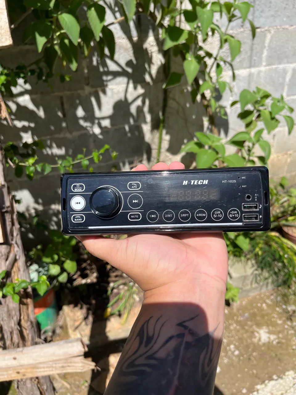 Som Automotivo H-Tech HT-1025 com Bluetooth, USB e Rádio FM - Foto 2
