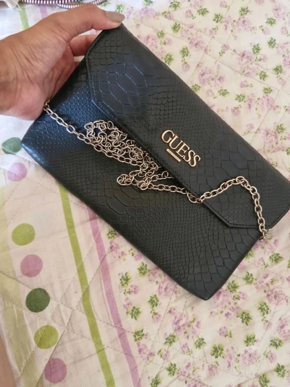 Maravilhosa bolsa da guess