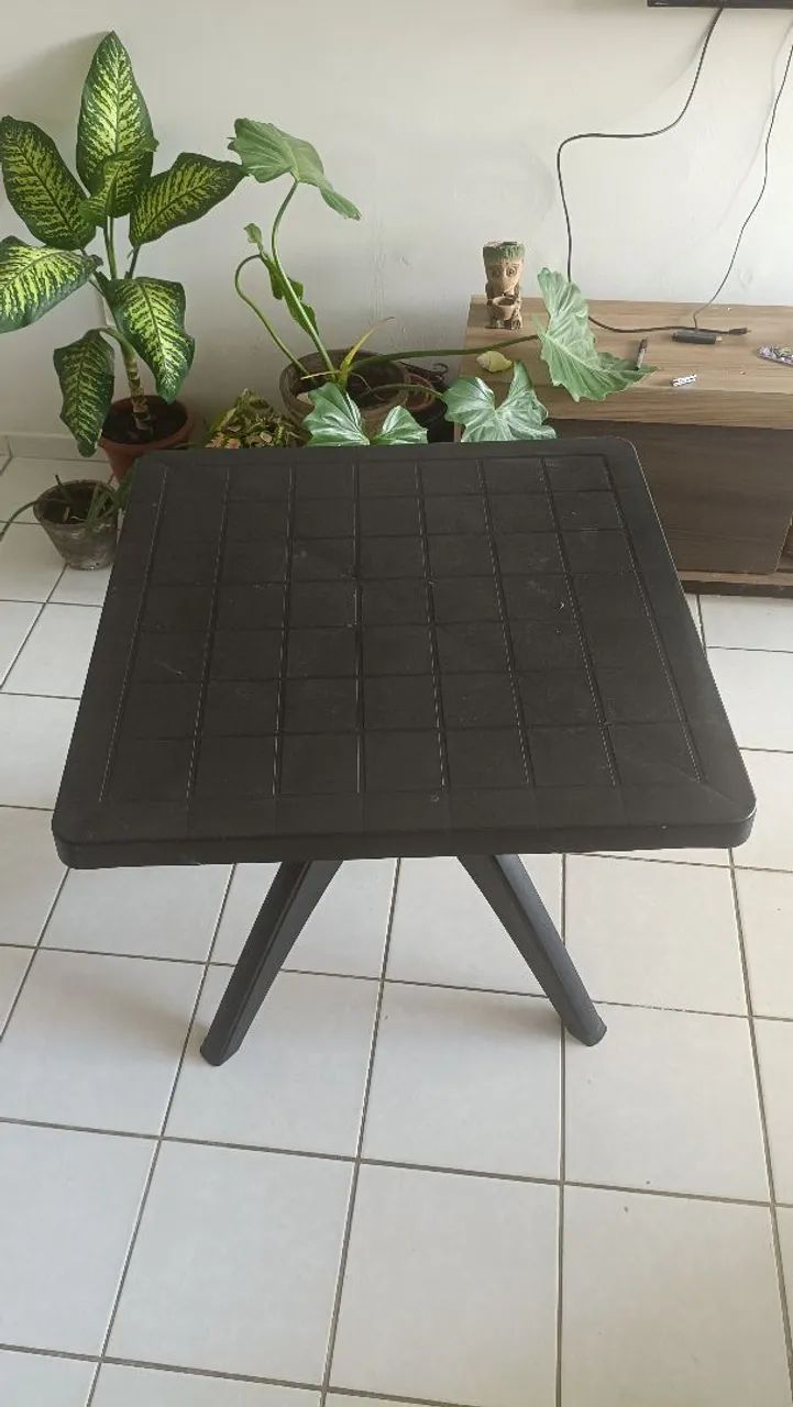 Mesa de Plástico Quadrada Preta - Ideal para Área Externa/Varanda - Foto 2