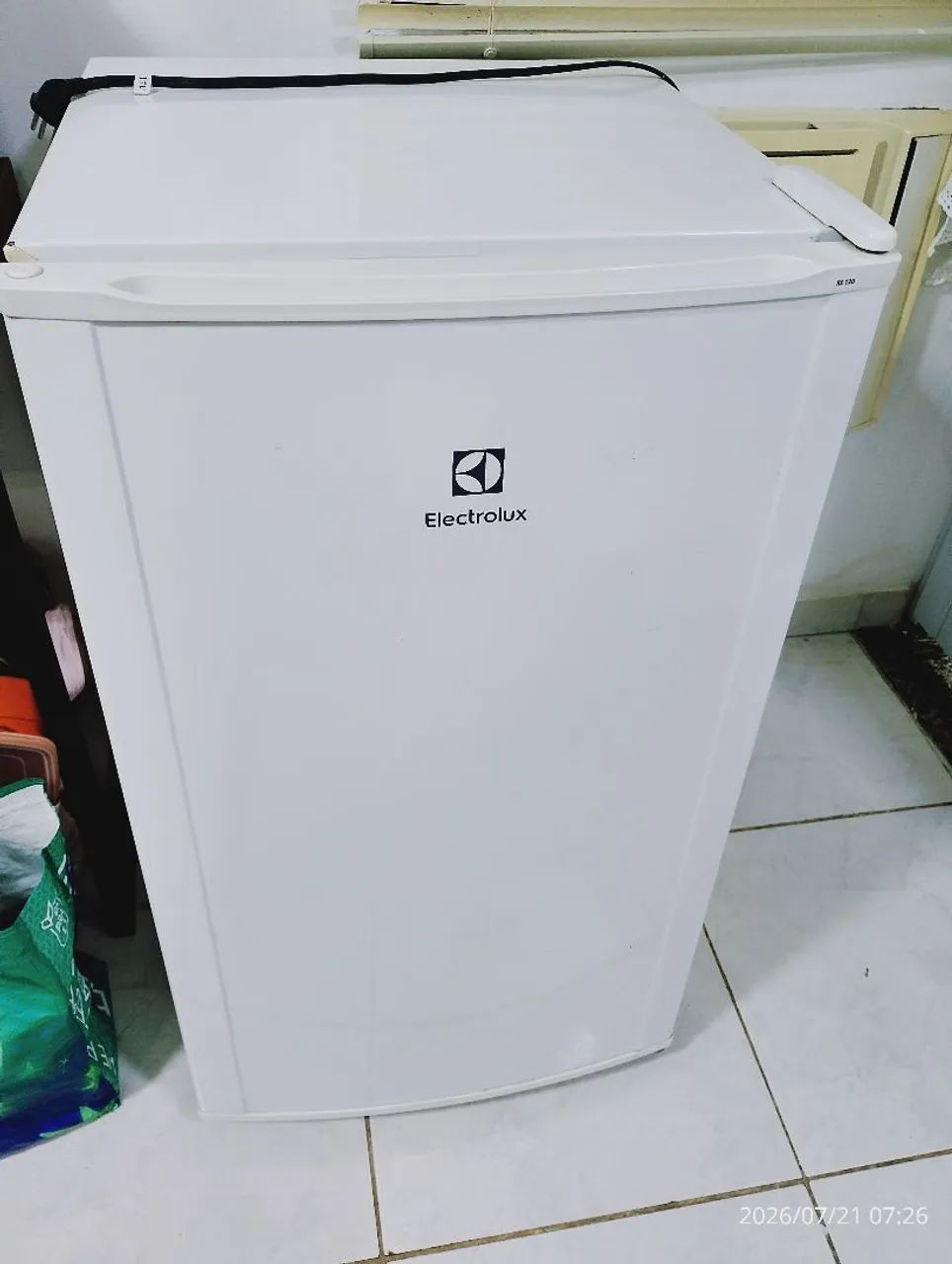 Frigobar Eletrolux 120 l