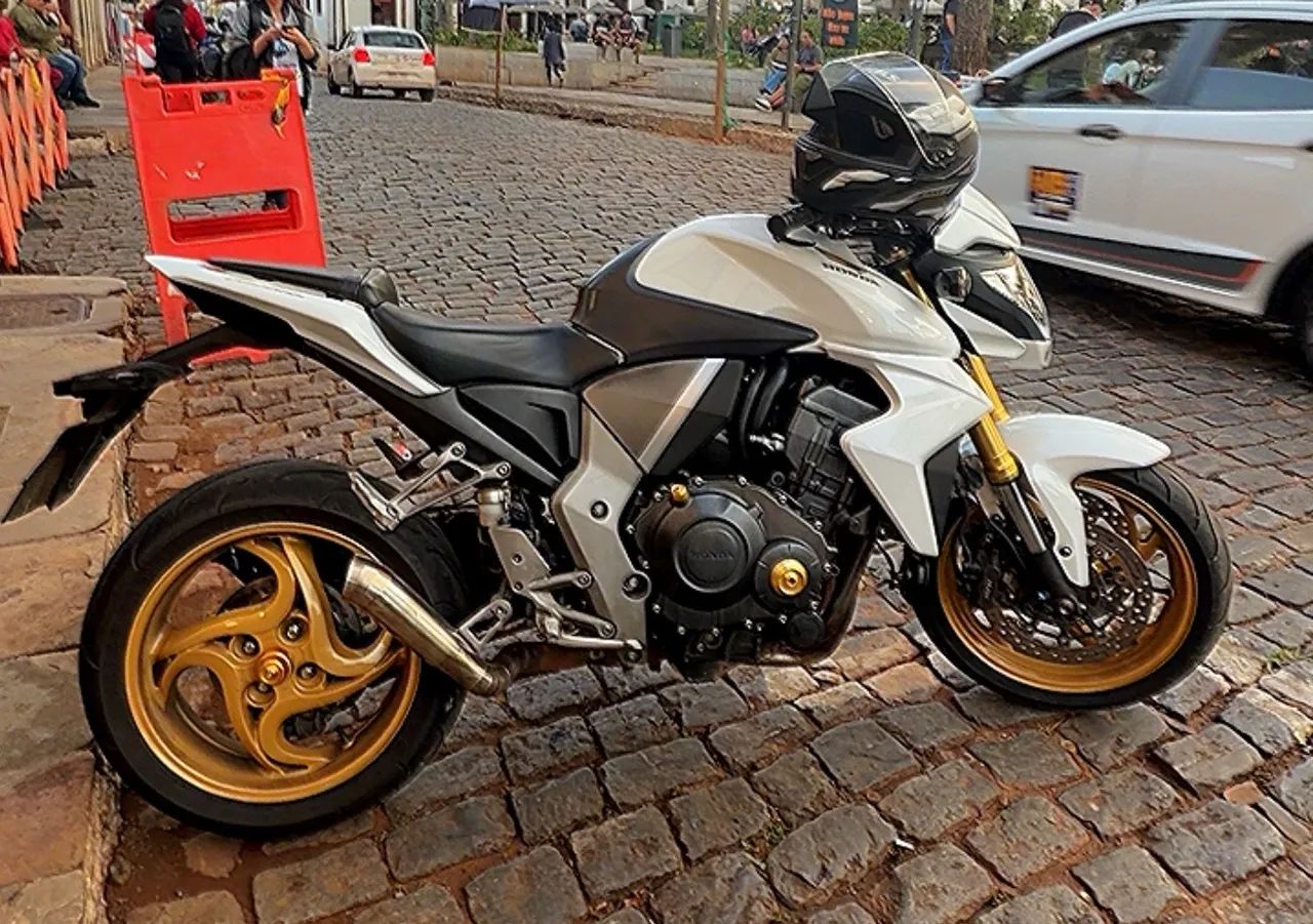 Cb 1000 abs 