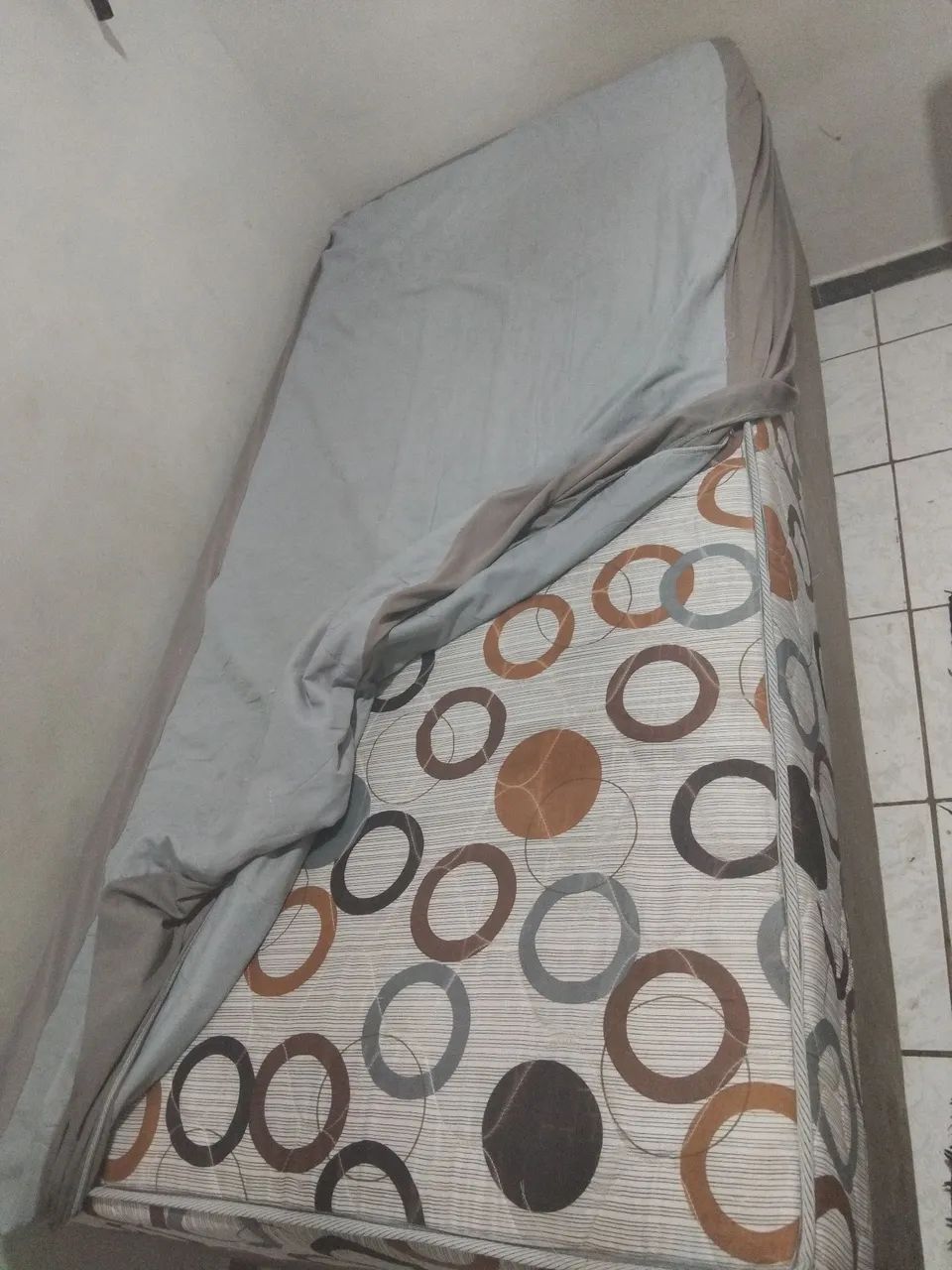 Cama seminovo 3 meses de uso - Foto 2