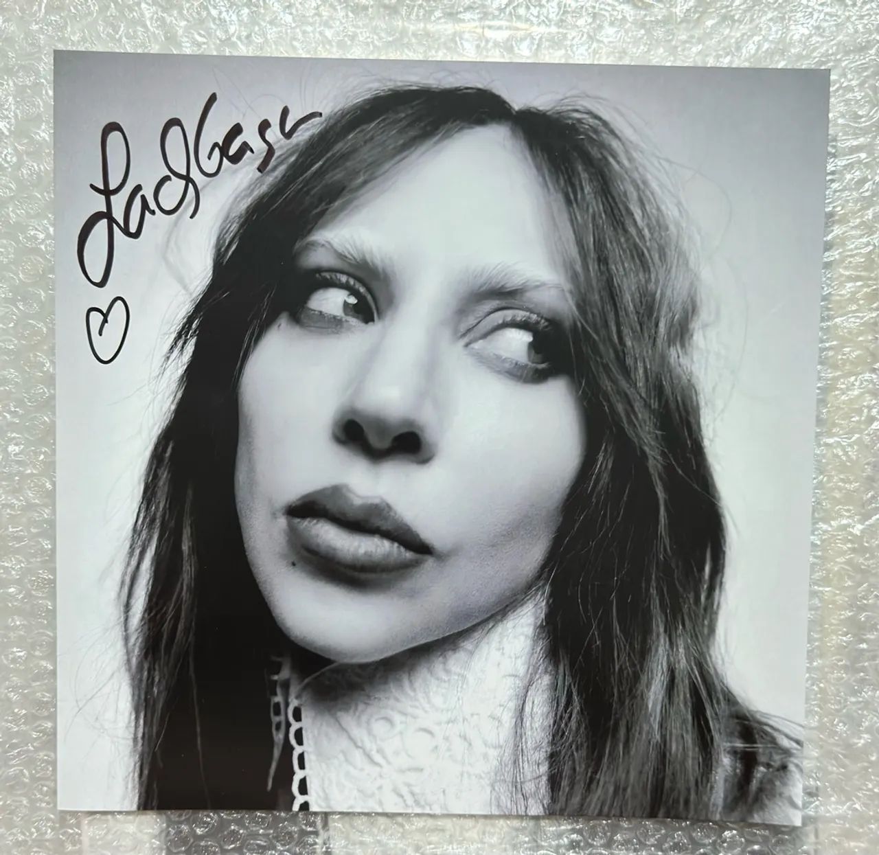 Lady Gaga MAYHEM Litho Autografada