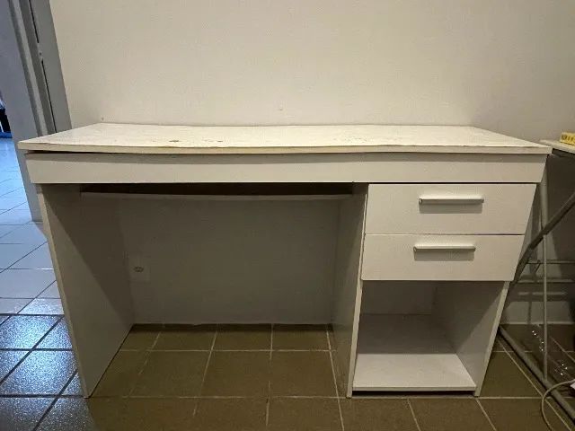 Mesa / escrivaninha /  escritório / estudos 
