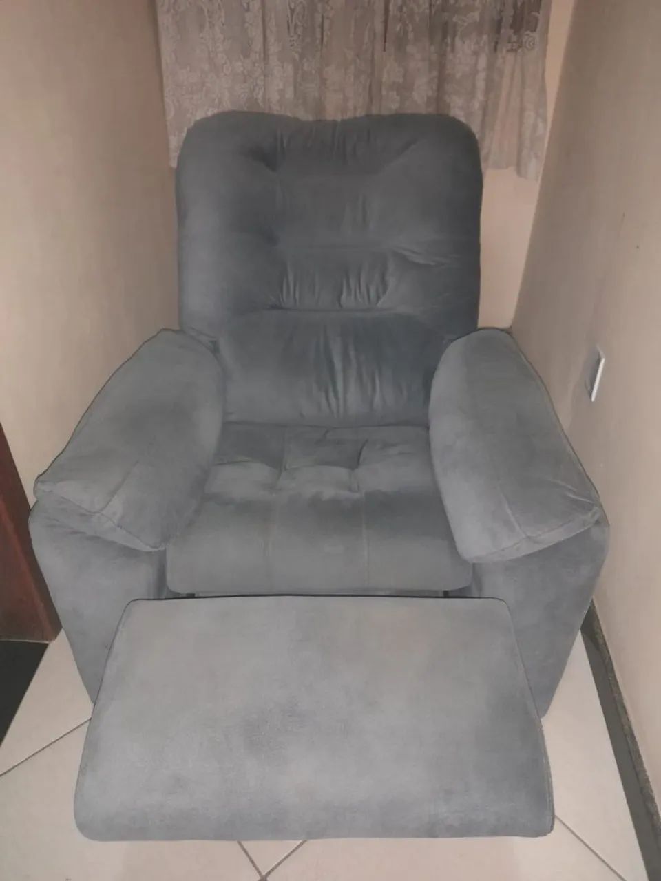 POLTRONA RECLINÁVEIS. 