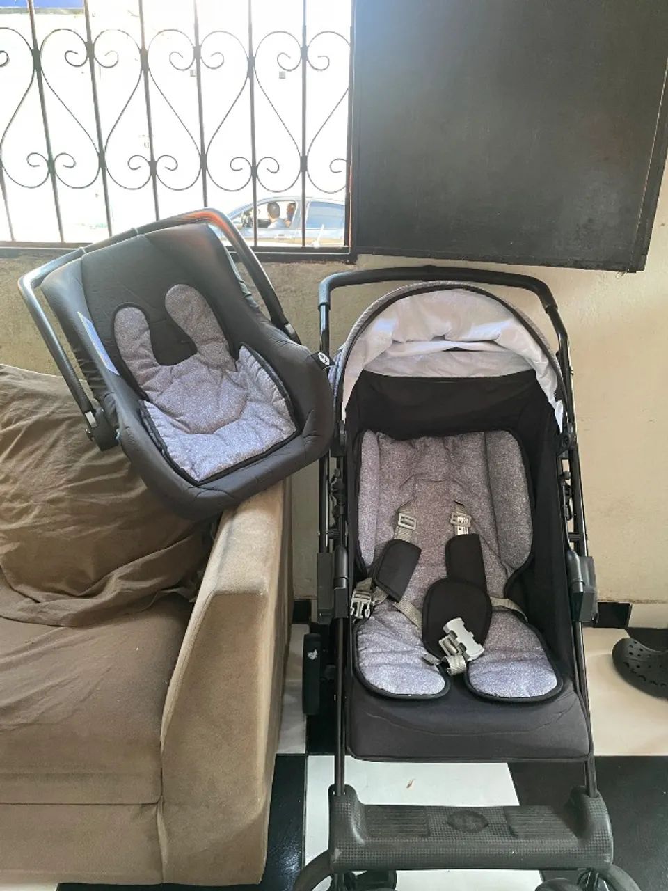 KIT CARRINHO DE BEBÊ E BEBÊ CONFORTO - Foto 3