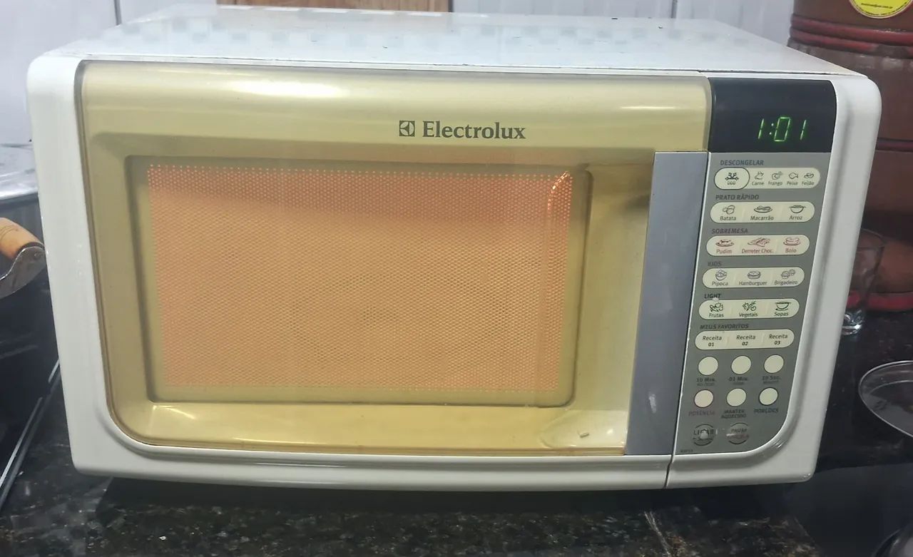Microondas Electrolux 23L