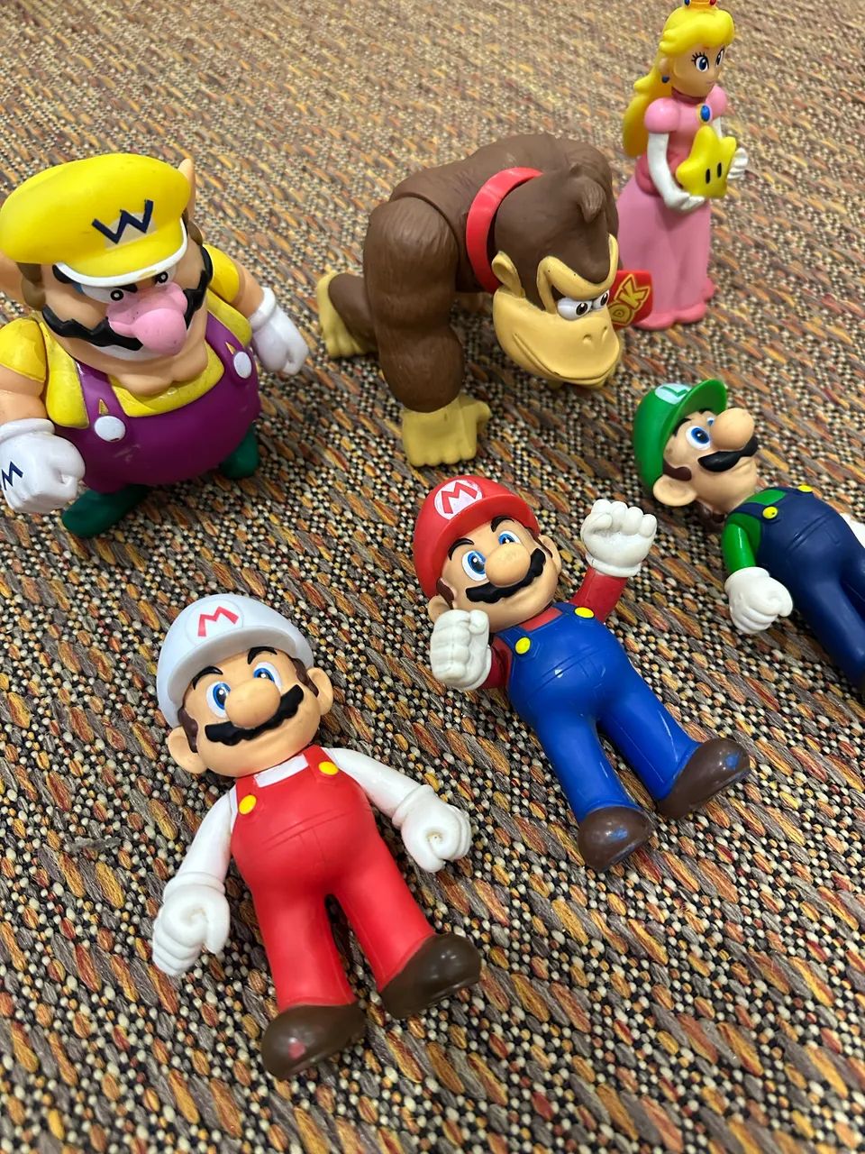 Bonecos Mario bros kit com 6 personagens  - Foto 2