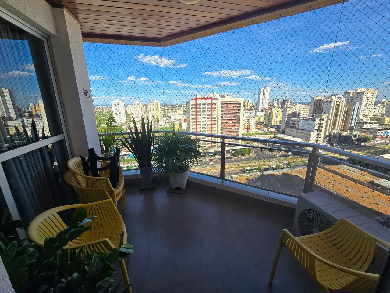 Oportunidade! Apartamento amplo no Edifício Casa Grande  150m², 3 suítes e lazer em valori