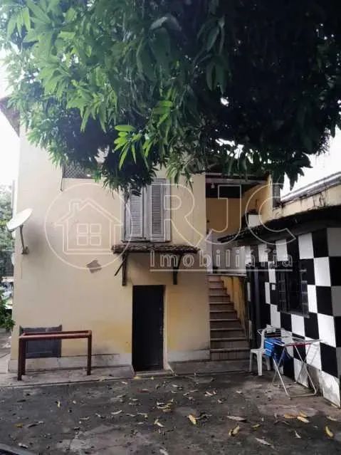 Imóvel para venda com 250 metros quadrados com 7 quartos