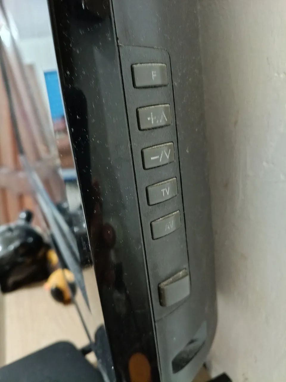 TV LCD 40 polegadas e um tv box Intelbras em perfeitas condições  - Foto 2
