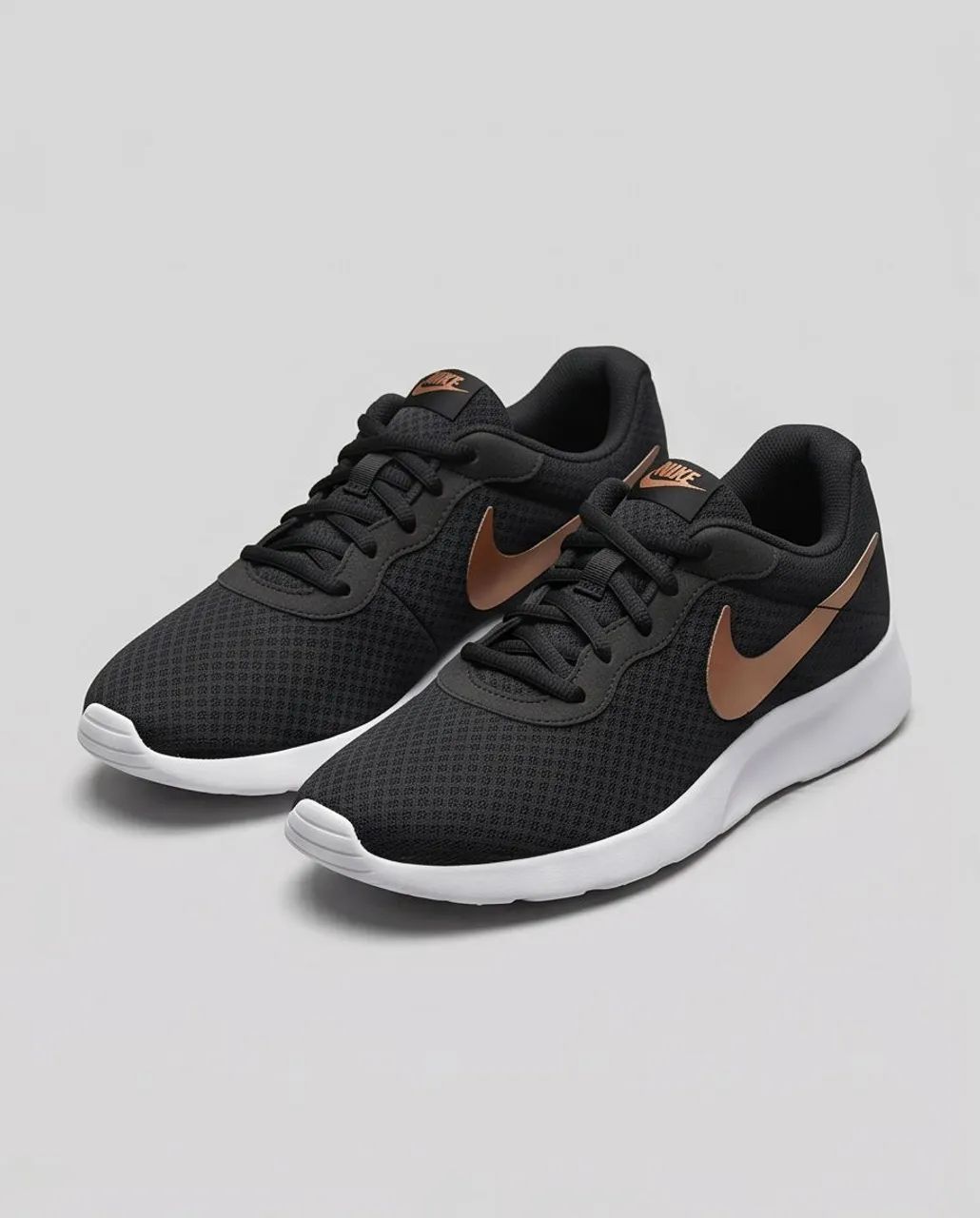 Tênis NIKE <br>?Tam 34<br>?45,00
