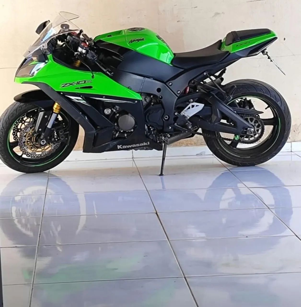 夏野 Kawasaki Zx-10/ Zx-10r 1000cc 2014 - 1492400902 | OLX