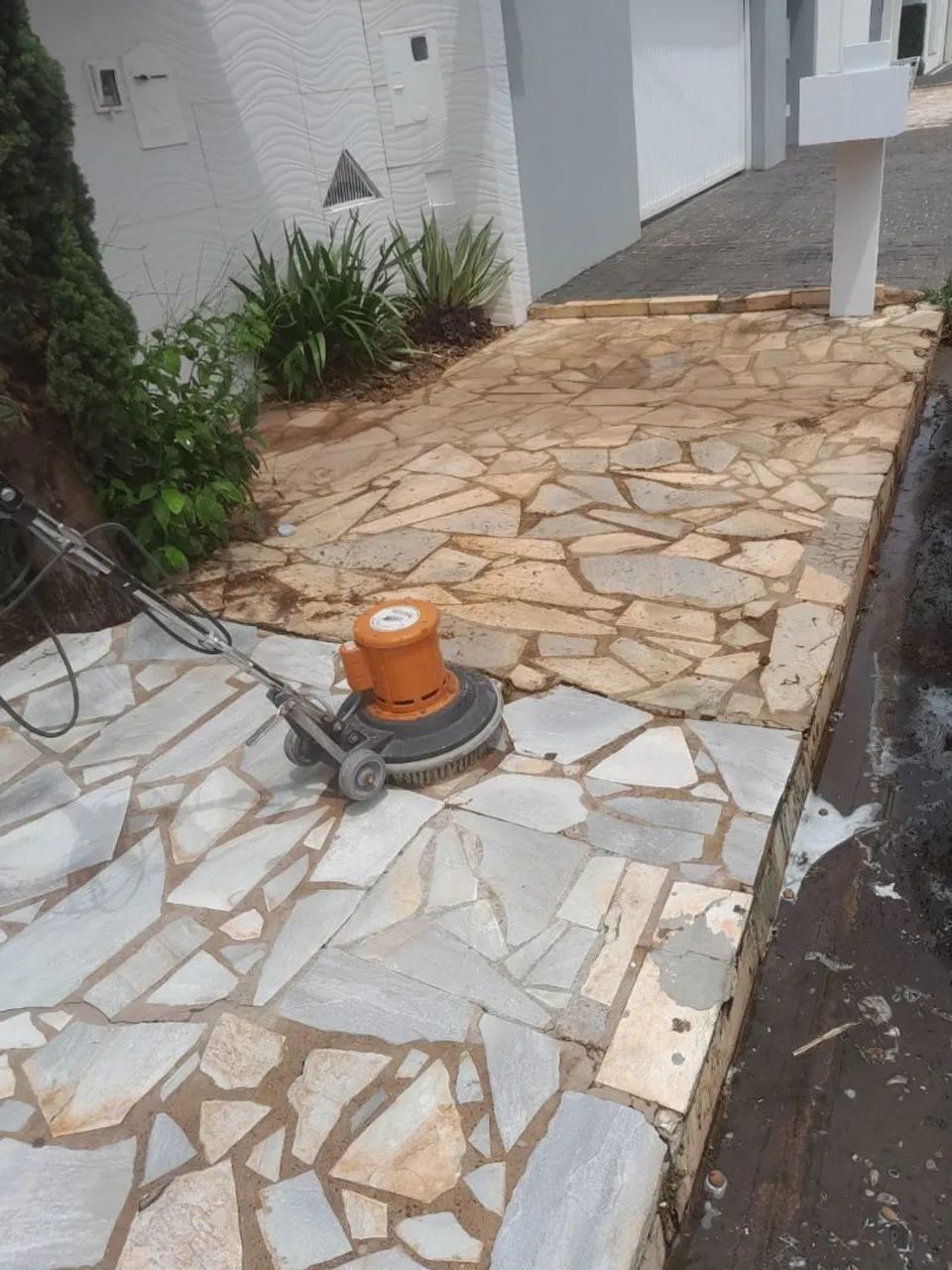 Limpeza e restauração de pisos e pedras profissional  - Foto 2