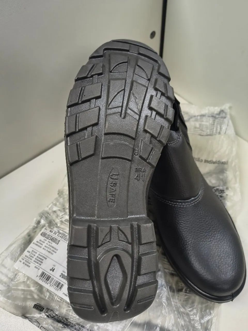 bota de segurança u-safe - Foto 4