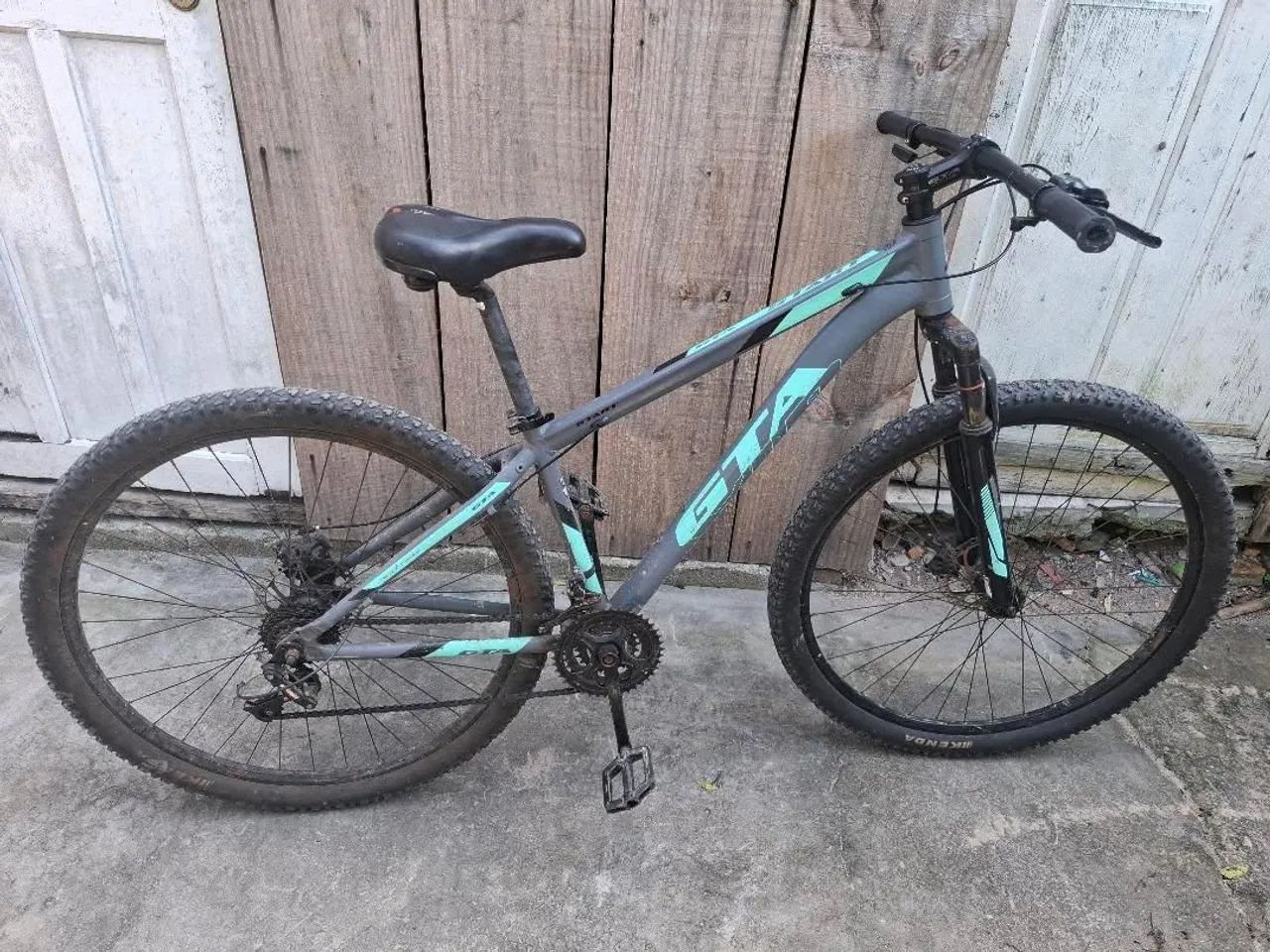 Vende-se bicicleta aro 29 - Foto 2