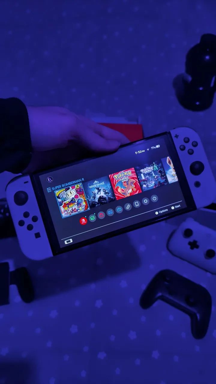NINTENDO SWITCH OLED + 3 CONTROLES  - Foto 3