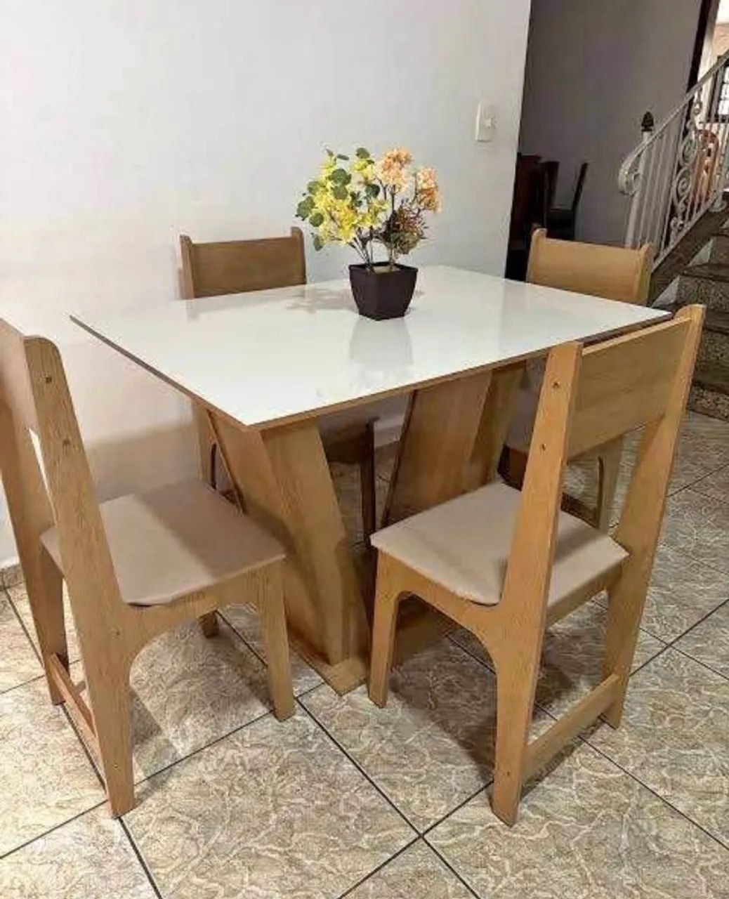 Mesa com 4 cadeiras em promoção  - Foto 2